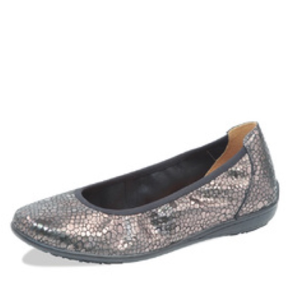 Caprice Size 38(8) Stylish Women's Metallic Flats - Picture 4 of 4